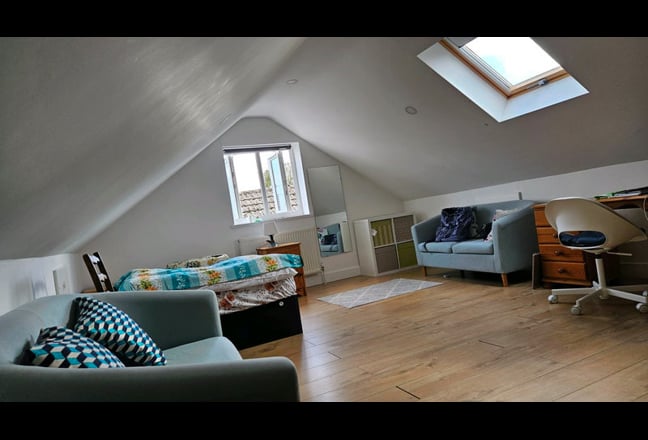 Newly buit Double room in a Superb Banglow  Main Photo