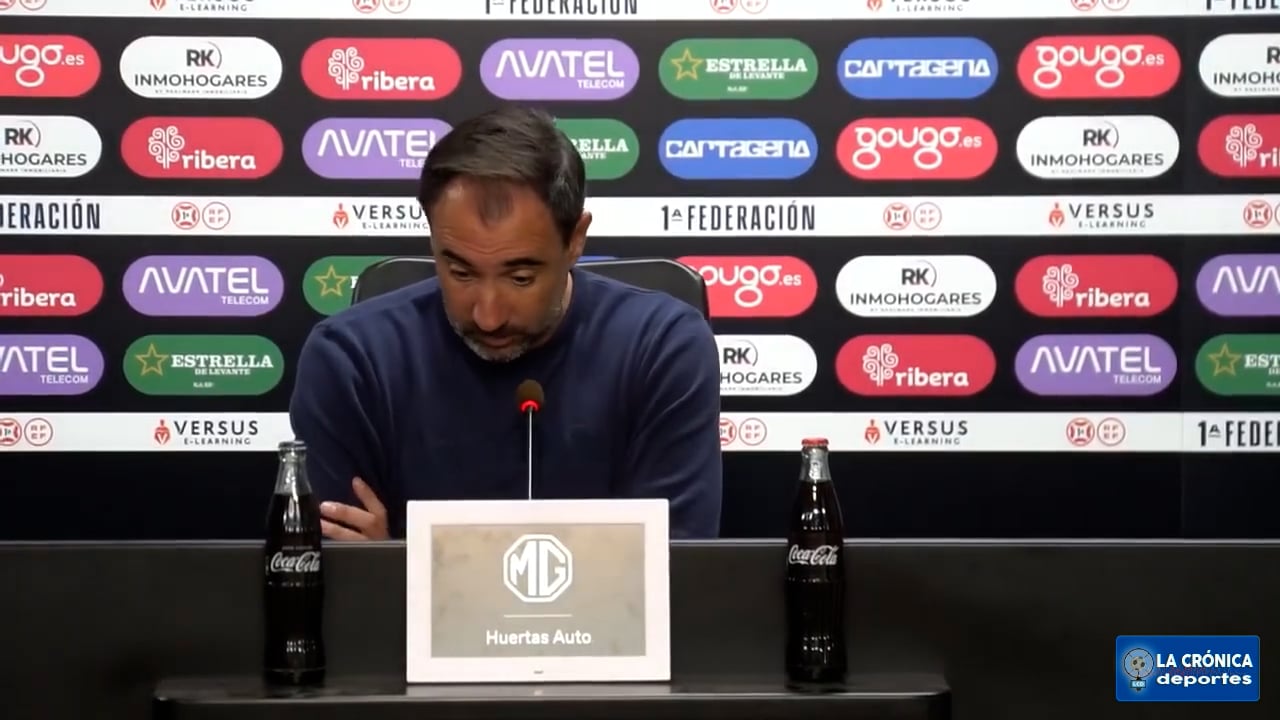 JUANMA BARRERO (Entrenador Tarazona) FC Cartagena 3-0 SD Tarazona / J6 - 1ª RFEF G2 / Fuente: SD Tarazona