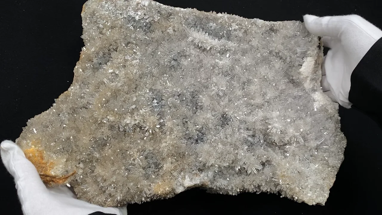 クリスタル クラスター(8kg/35×25×6cm) NO.106【1点もの】 - 天然石