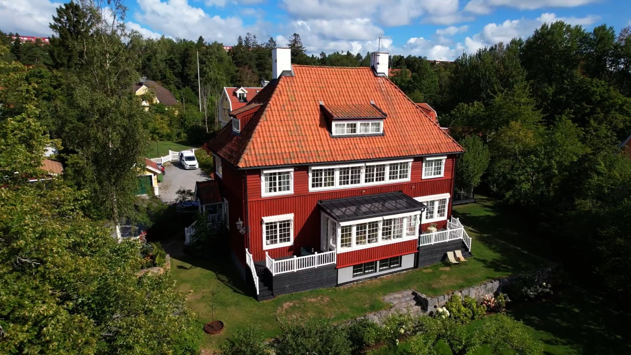 10 rum Villa på Ängsvägen 7 Storängen Nacka kommun - video
