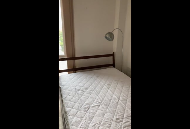 Double with ensuite, Trinity court, top floor Main Photo