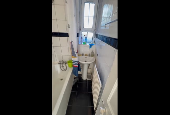 3 Bed flat@ Aldgate East/Bricklane/Shoreditch Main Photo