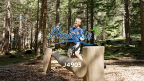 Balančná kladina J4903 detské ihriská sustainable natural wood equipment prekážkové cesty video