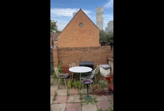 Beautiful two bedroom house Main Photo