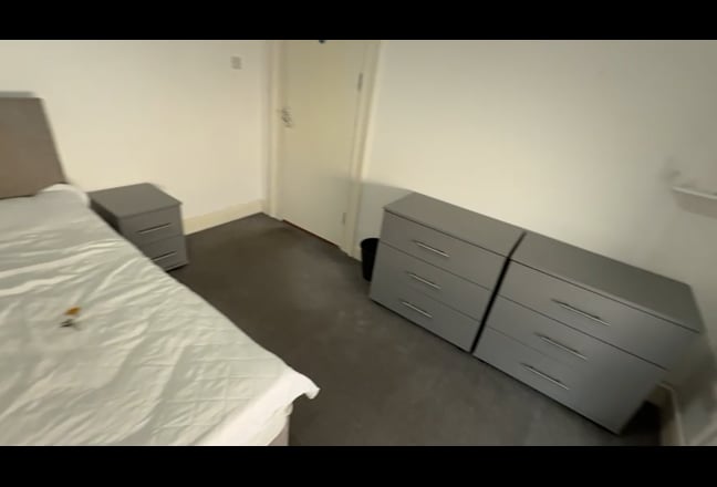 Large Double Room – Mount Pleasant inclu' Main Photo