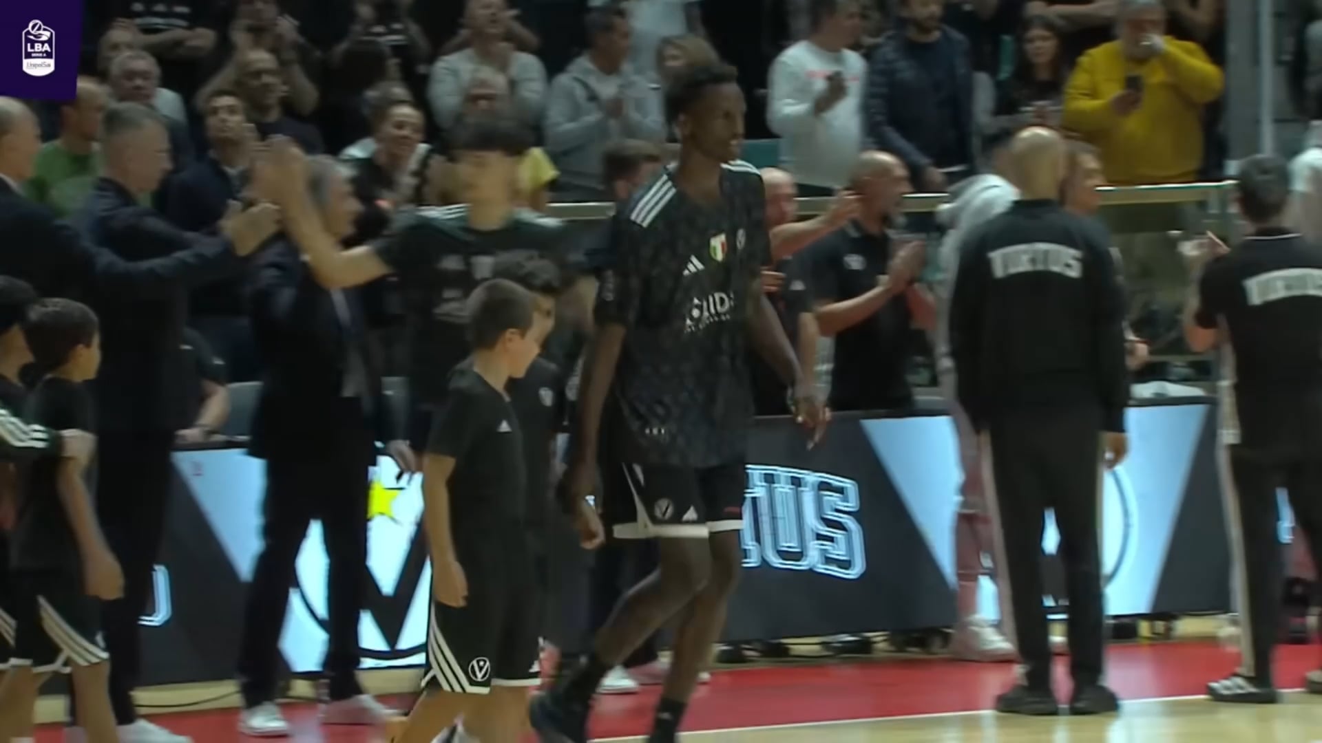 Virtus, esordio vincente. Al Paladozza finisce 105-88