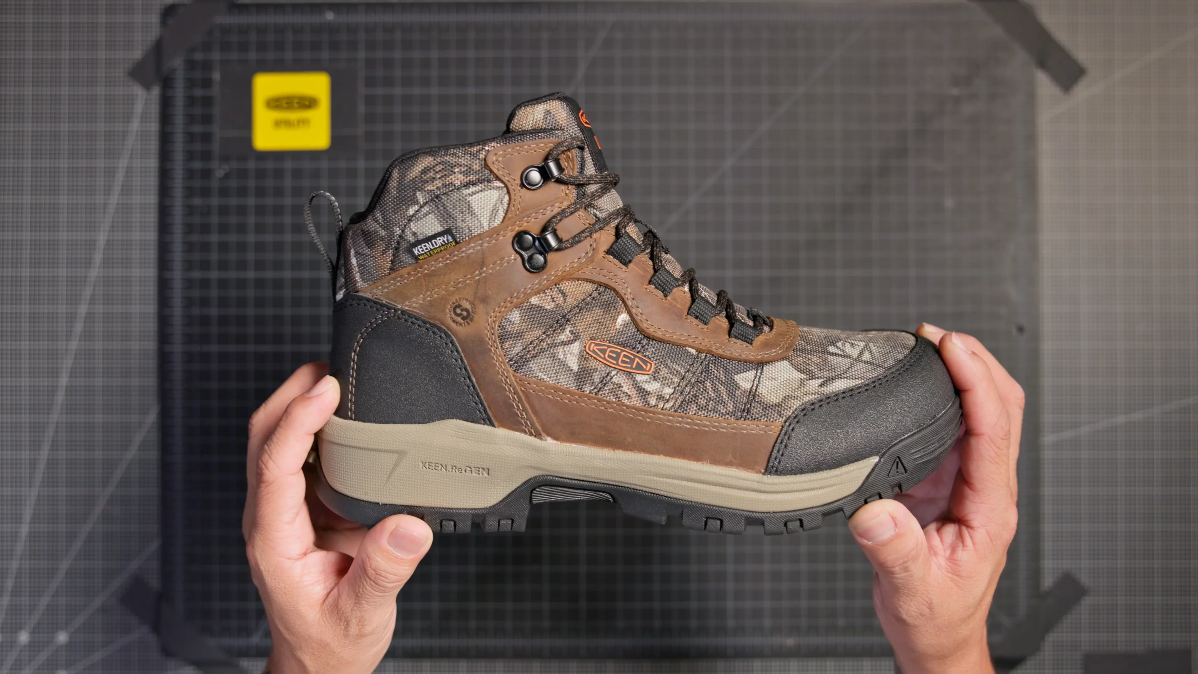 スキー keen.dry Men's Skokie Waterproof Work Boot (Soft Toe) | Forest Night/Black