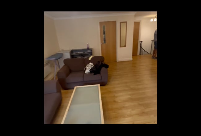 Double room available in Birmingham city centre  Main Photo