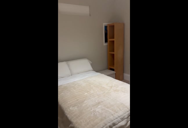 Double Room 5 Mins from Dollis Hill Station  Main Photo