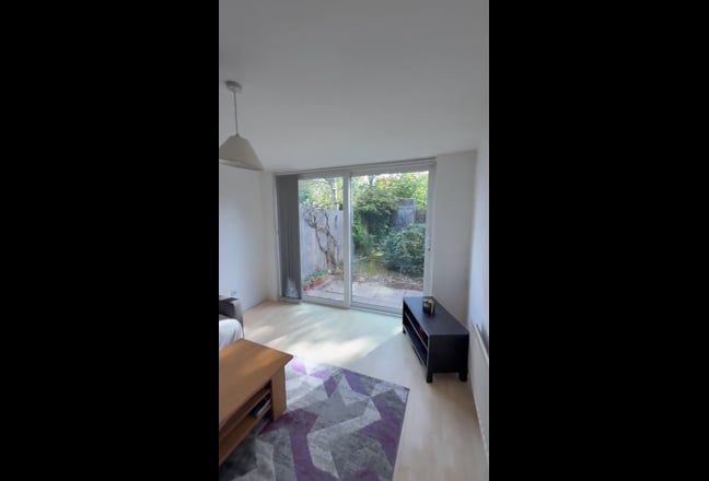 Edgbaston - Room to rent Main Photo