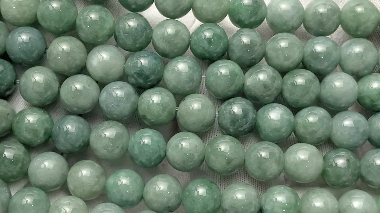 ビルマ翡翠（ジェイダイト） ラウンド8mm 半連/1連｜天然石ビーズの卸