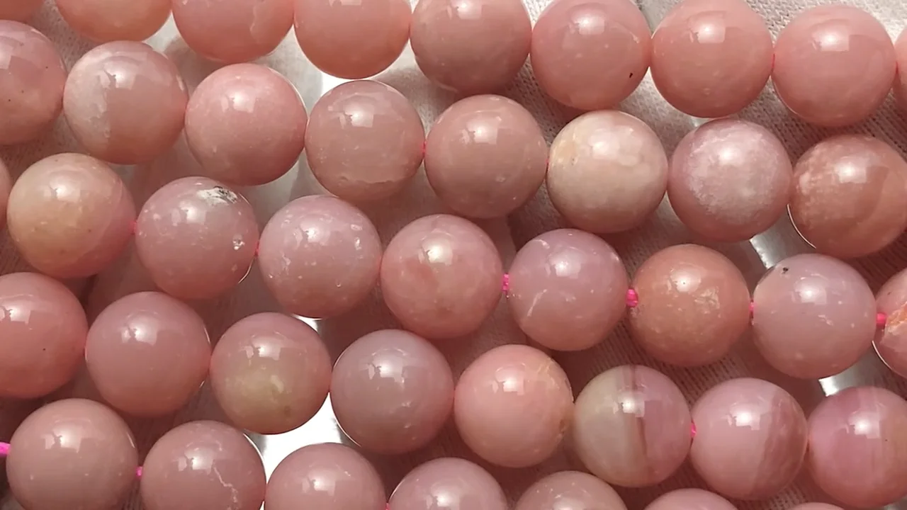 ラスト　凄くレア　高品質　オーストラリアンピンクオパール　スフィア ピンクオパール ラウンド8mm 半連/1連｜天然石ビーズの卸問屋・通販
