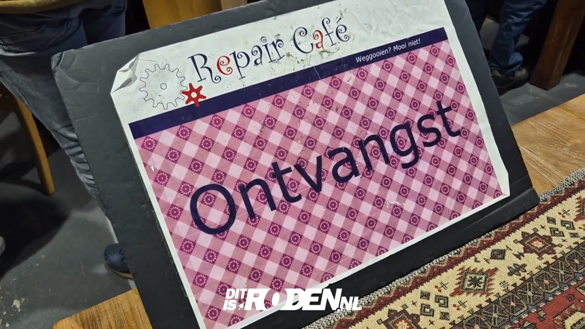 Repaircafe Roden ontvangt cheque