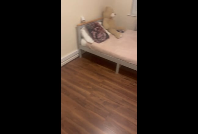 1 bed room flat to share  Main Photo