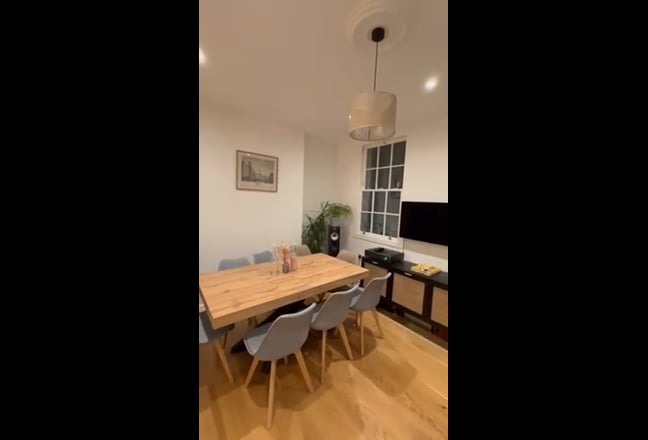 Double bedroom in newly renovated house - Camden Main Photo