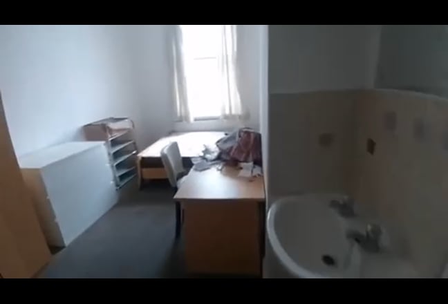 Single room in 95A Portland house  Main Photo