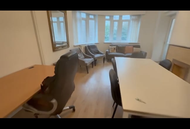 Spacious 4-Bed Mansion Flat, Swiss Cottage Main Photo