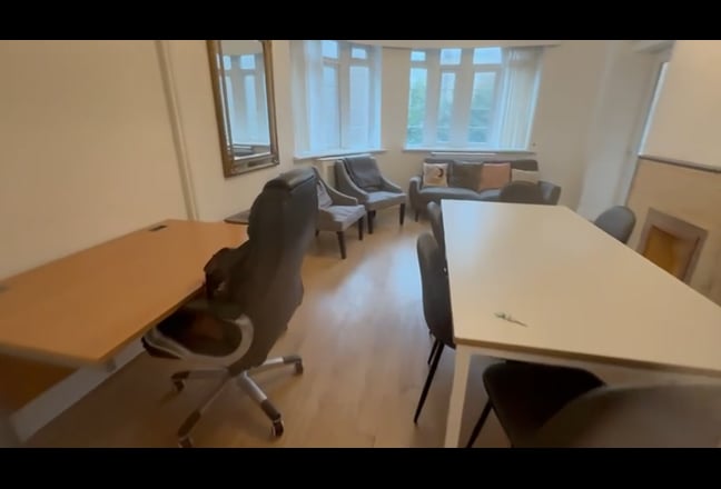Flat share - double bedroom no. 3, Swiss Cottage Main Photo