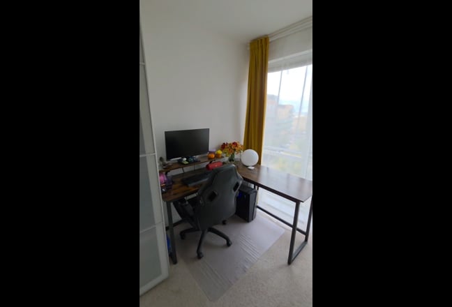 Lovely room in Ealing - close to Amenities - Gym. Main Photo