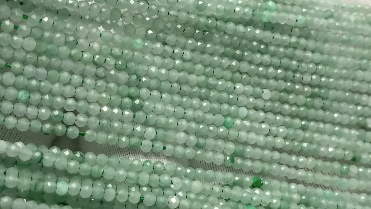 ビルマ翡翠（ジェイダイト・硬玉） 極小ラウンドカット2mm 1連｜天然石