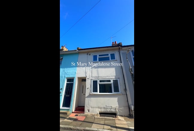 Double bedrooms in student house off Lewes Road Main Photo