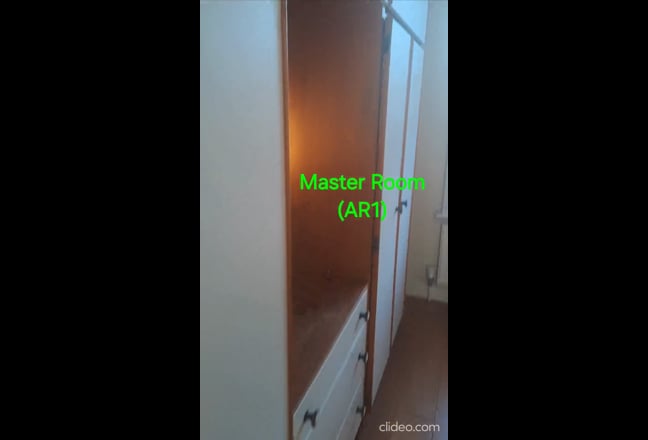 Great single room in  "Ideal Location" Main Photo