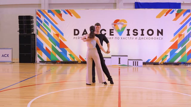 Дмитрий Буряков. Хастл в Москве. Студия Ивара