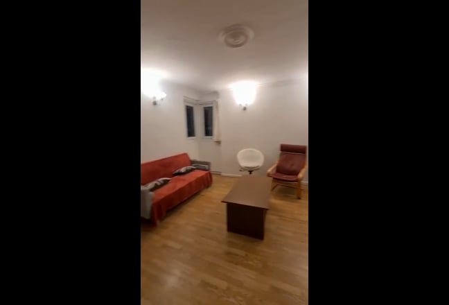 Double Room for rent at Stockwell St Main Photo