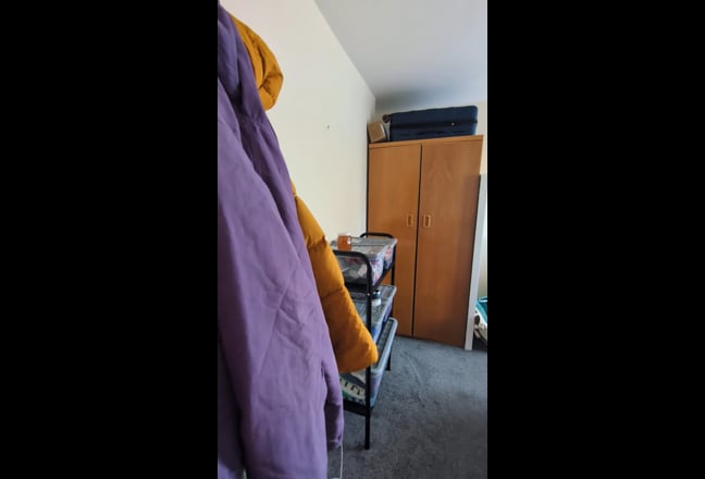 760/M Large Double Room located in Central Cowley Main Photo