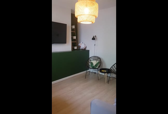 Video 1: Living space, perfect for meeting your new housemates