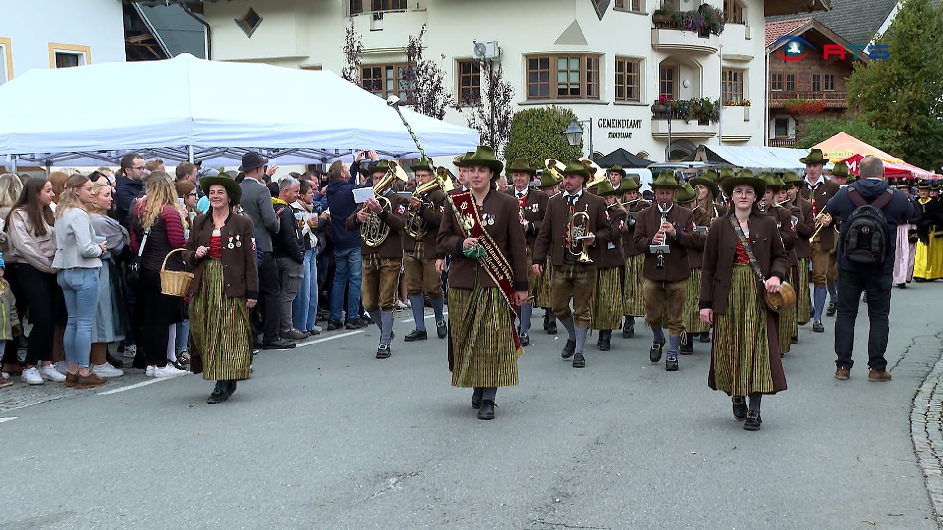 41-bauernmarkt-in-hollersbach