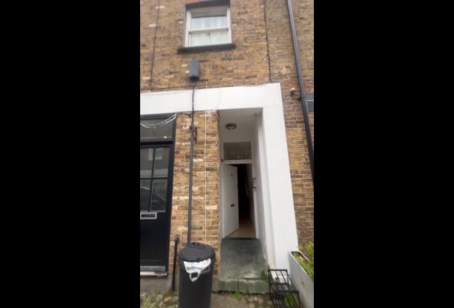 Double room off Sussex Garden from £254pw Main Photo