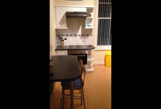 2 Bedroom Flat  Stirling City Centre  Main Photo