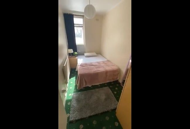 Cosy Room in Shoreditch! Park across from Room 🌱 Main Photo