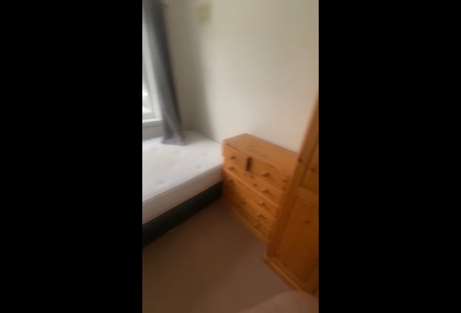 36 hendred street Main Photo