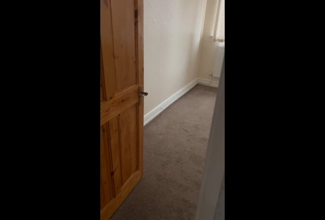 Looking for tenant Main Photo