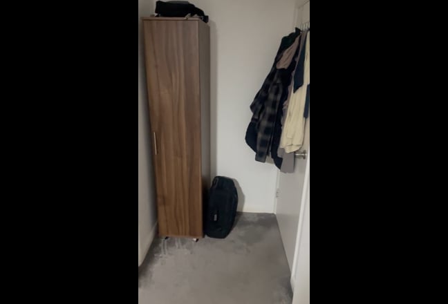 Double room with toilet in great location! Main Photo