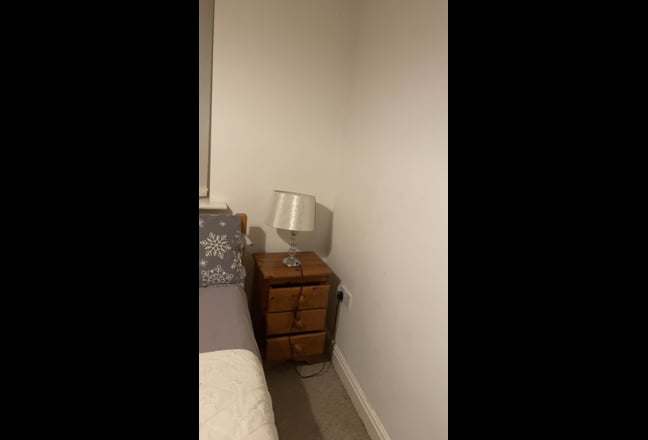 Spacious Double Room to Rent – Willenhall Area Main Photo