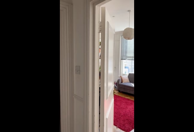 Double Room in Central Putney! Main Photo