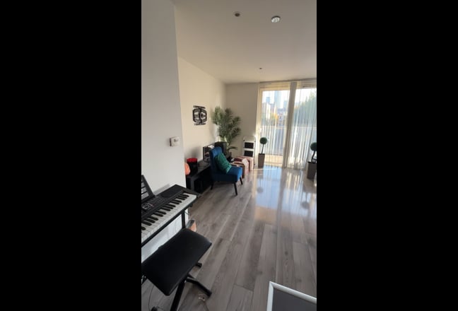 Modern 2 Bedroom Apartment with Panoramic Views  Main Photo