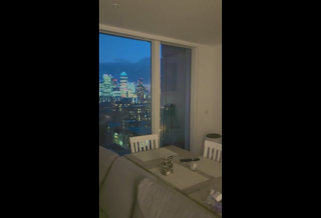 Ensuite double in luxury 2BR✨8min to Canary Wharf Main Photo