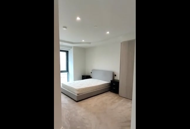 Double room w/bathroom + pool/spa/cinema/sky bar   Main Photo