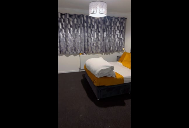  New Studio Rooms MK6 2BA -Close to Town & Station Main Photo
