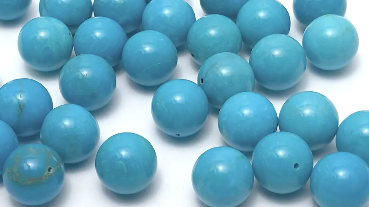 CrystalTones社製 超コンパクト6インチ希少！絶対音Ｄ#−5ターコイズ ターコイズ 片穴ラウンド12mm 1粒｜天然石ビーズの卸問屋・通販