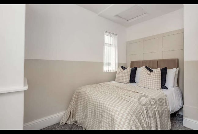 Tenancy Takeover - Romer Road Main Photo