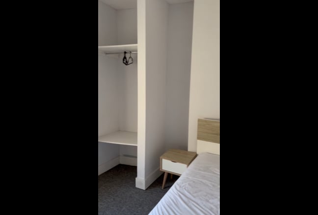 Room in Student House Main Photo
