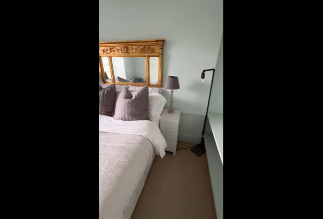 Gorgeous double in Fulham - available weekdays Main Photo