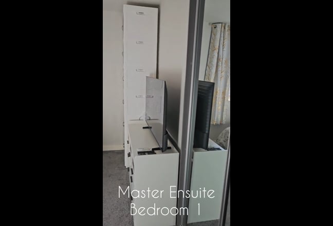 Master Ensuite Penthouse+🐱3mins🚶‍♂️🚅15minsZone1 Main Photo