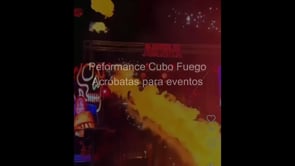 Performance Cubo Fuego