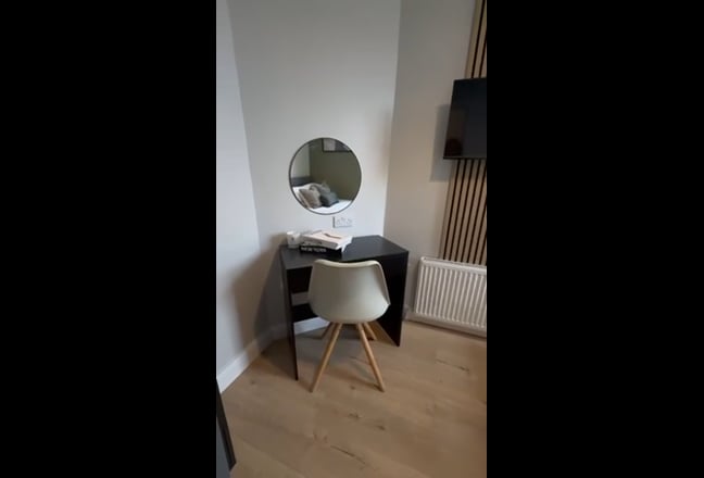 En suite room in carrickfergus Main Photo
